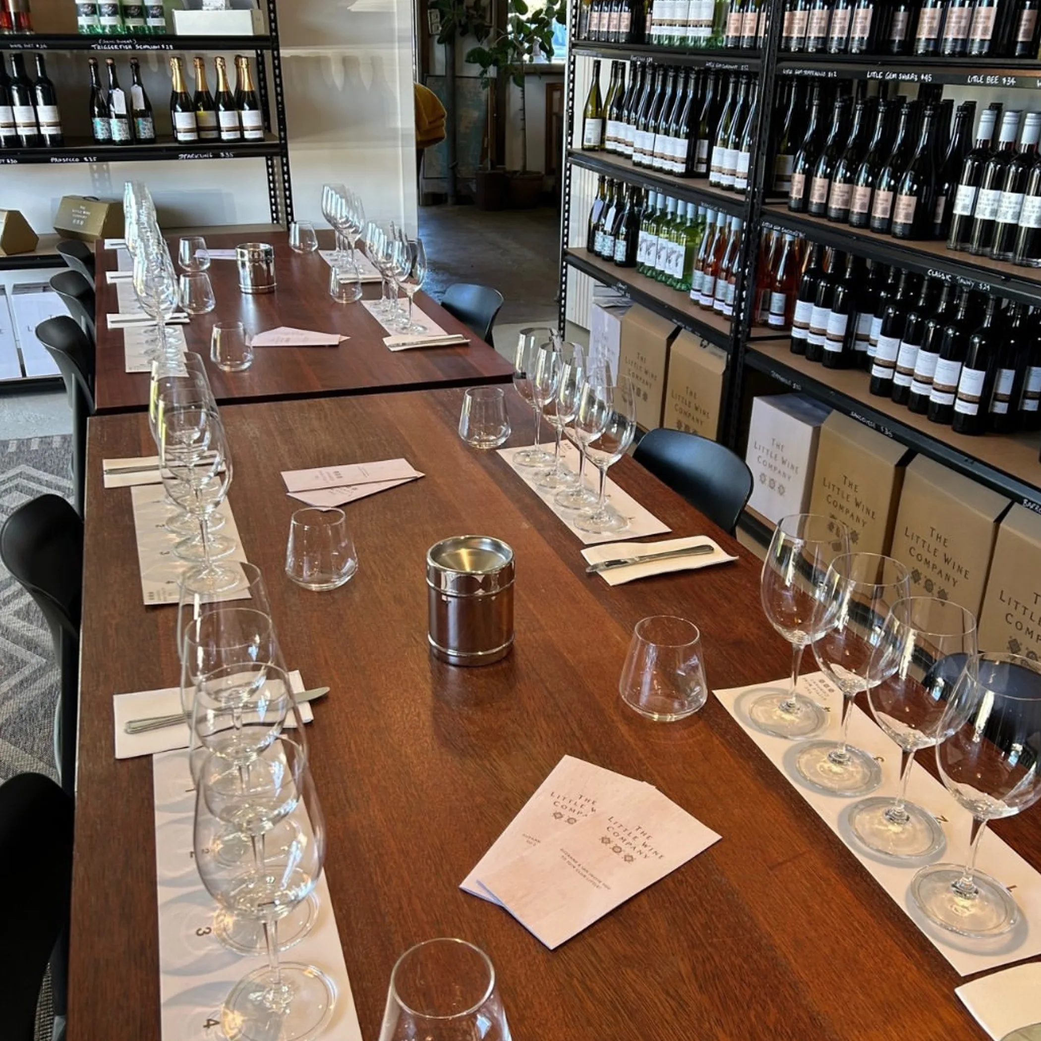 wine tasting group at cellar door pokolbin